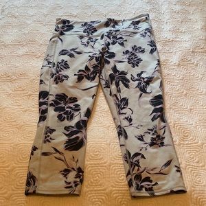 Floral athleta capris